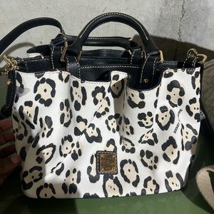 BRAND NEW LEOPARD PRINT DOONEY AND BOURKE BAG
